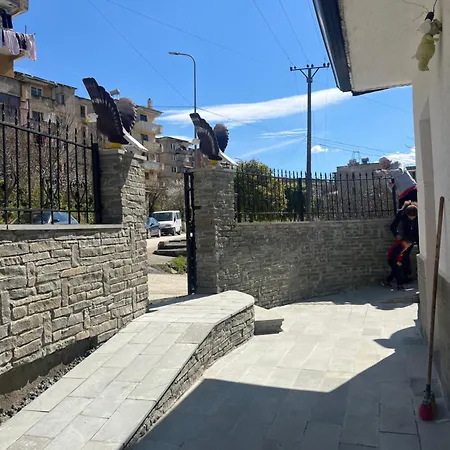 Apartment Canyon's House