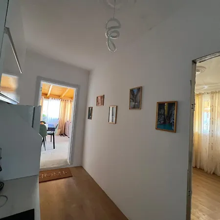 Apartament Canyon's House