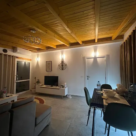Canyon's House Apartment Corovode