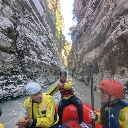 Canyon's House شقة *