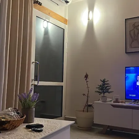 Apartment Canyon's House *