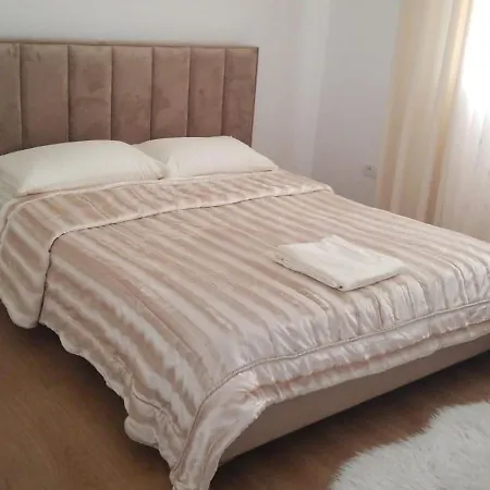 Apartment Canyon's House Corovode