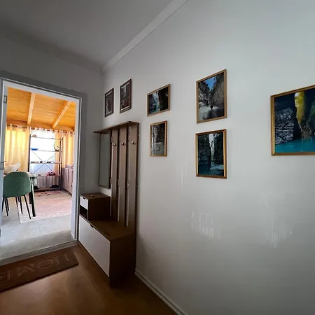 Canyon's House * Zhaban